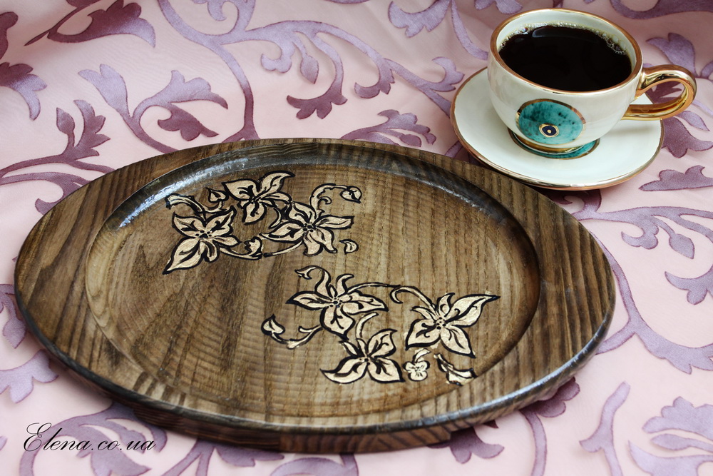 Поднос Золотые цветы