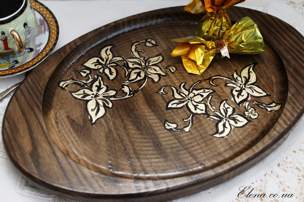 Поднос Золотые цветы