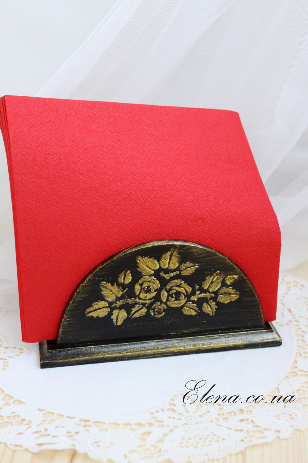 Салфетница Розы на черном