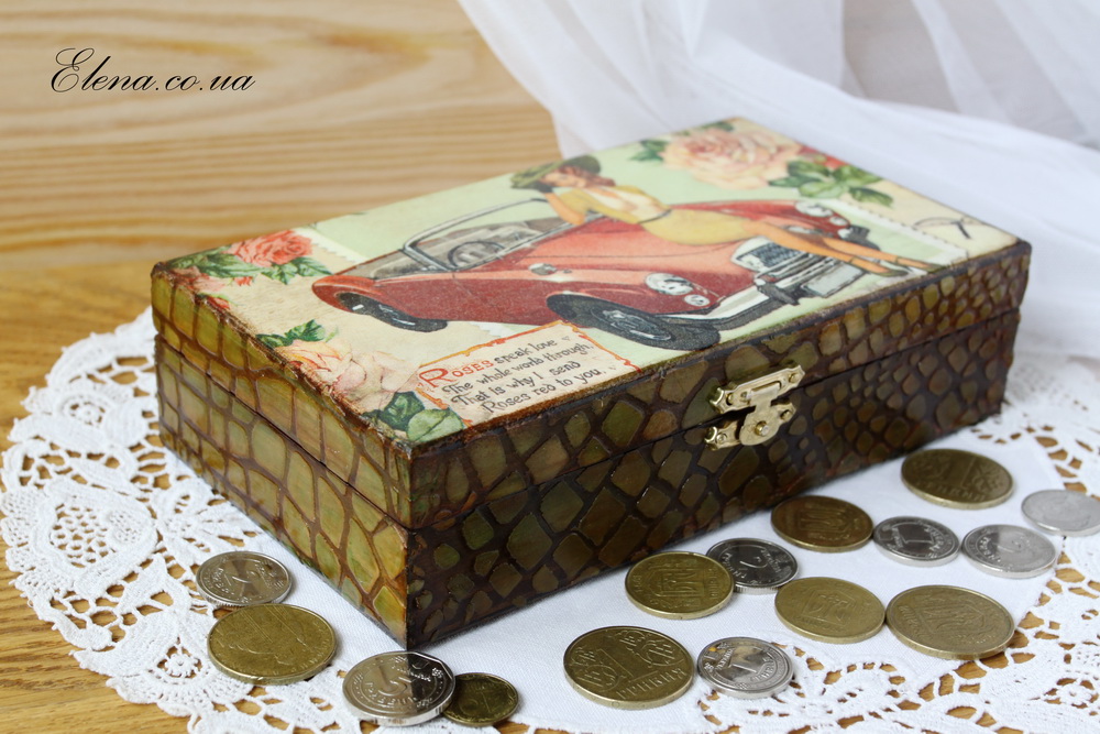 Шкатулка-купюрница Ретро