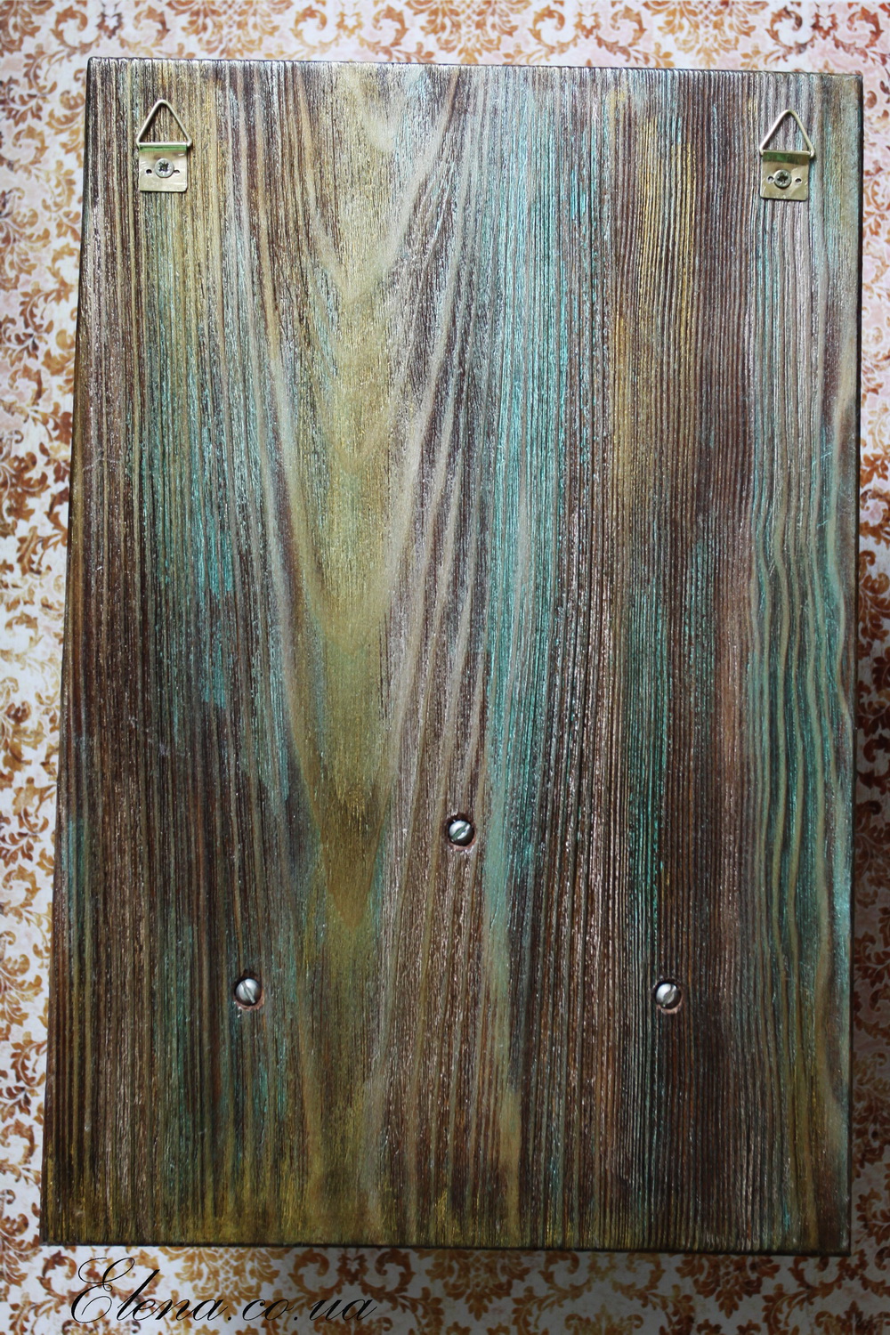 Ключница Бджола